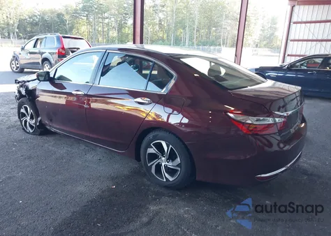 2017 Honda Accord Lx z USA, uszkodzony, nr VIN 1HGCR2F34HA075677
